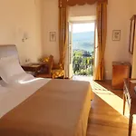 Borghi מלון Varano Borghi