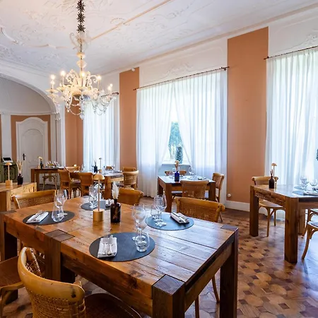 Borghi 4* Varano Borghi