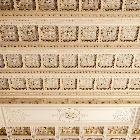 Borghi Otel Varano Borghi