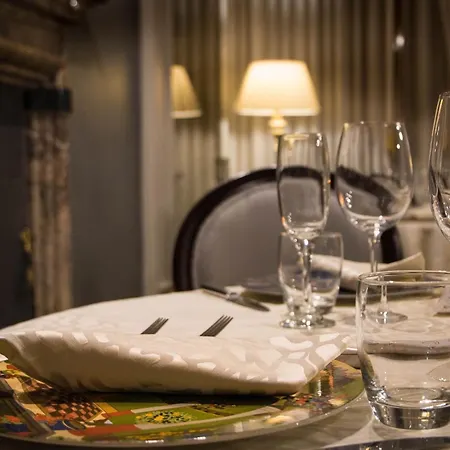 Otel Borghi Varano Borghi