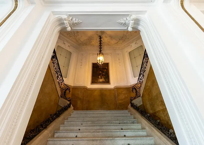 Отель Borghi Варано-Борги