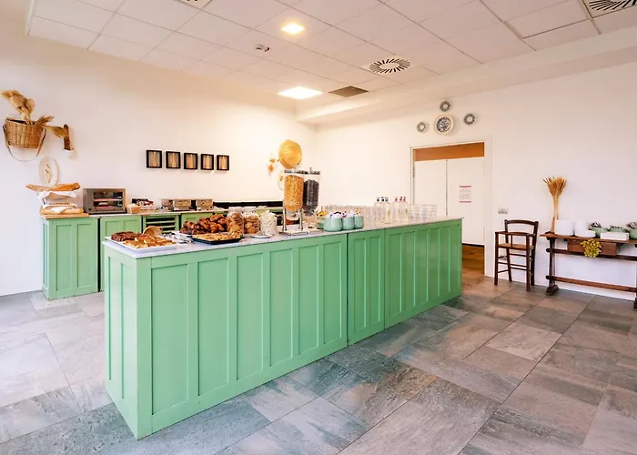 Отель Borghi 4*