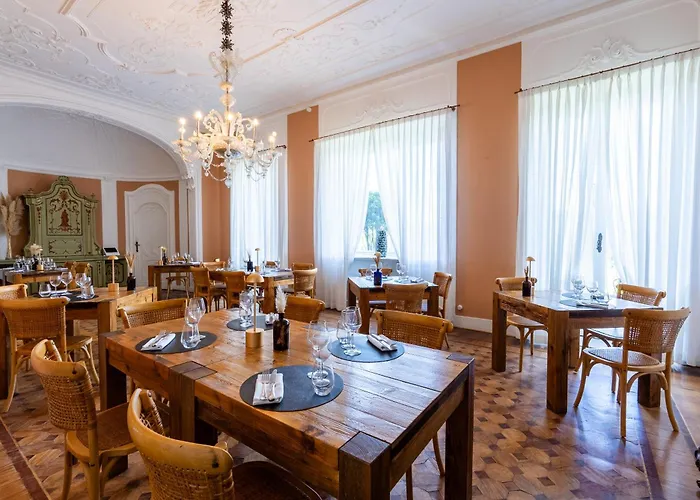 Borghi 4* Варано-Борги