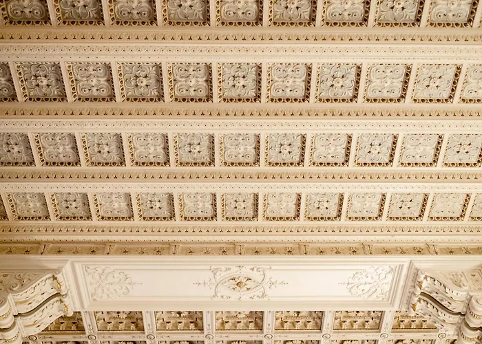 Borghi Отель Варано-Борги