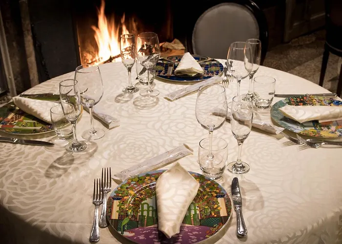 Borghi Отель Варано-Борги