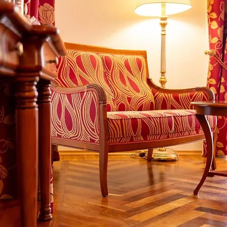 Hotel Borghi 4*